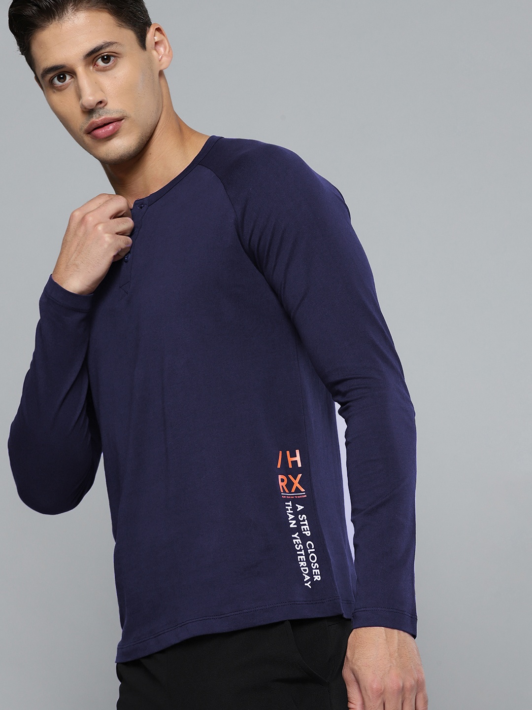 

HRX by Hrithik Roshan Men Navy Blue Solid Bio-Wash Lifestyle Pure Cotton T-shirts