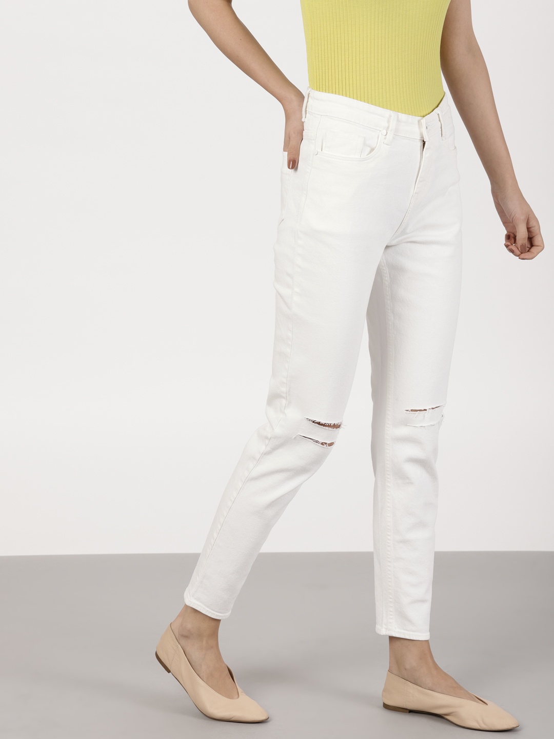 

ether Women White Boyfriend Fit Mid-Rise Clean Look Stretchable Jeans