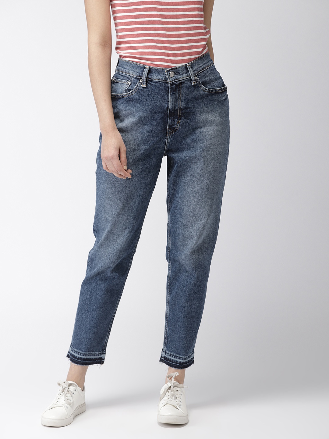 

Levis Women Blue Mom Jean Fit High-Rise Clean Look Stretchable Cropped Jeans