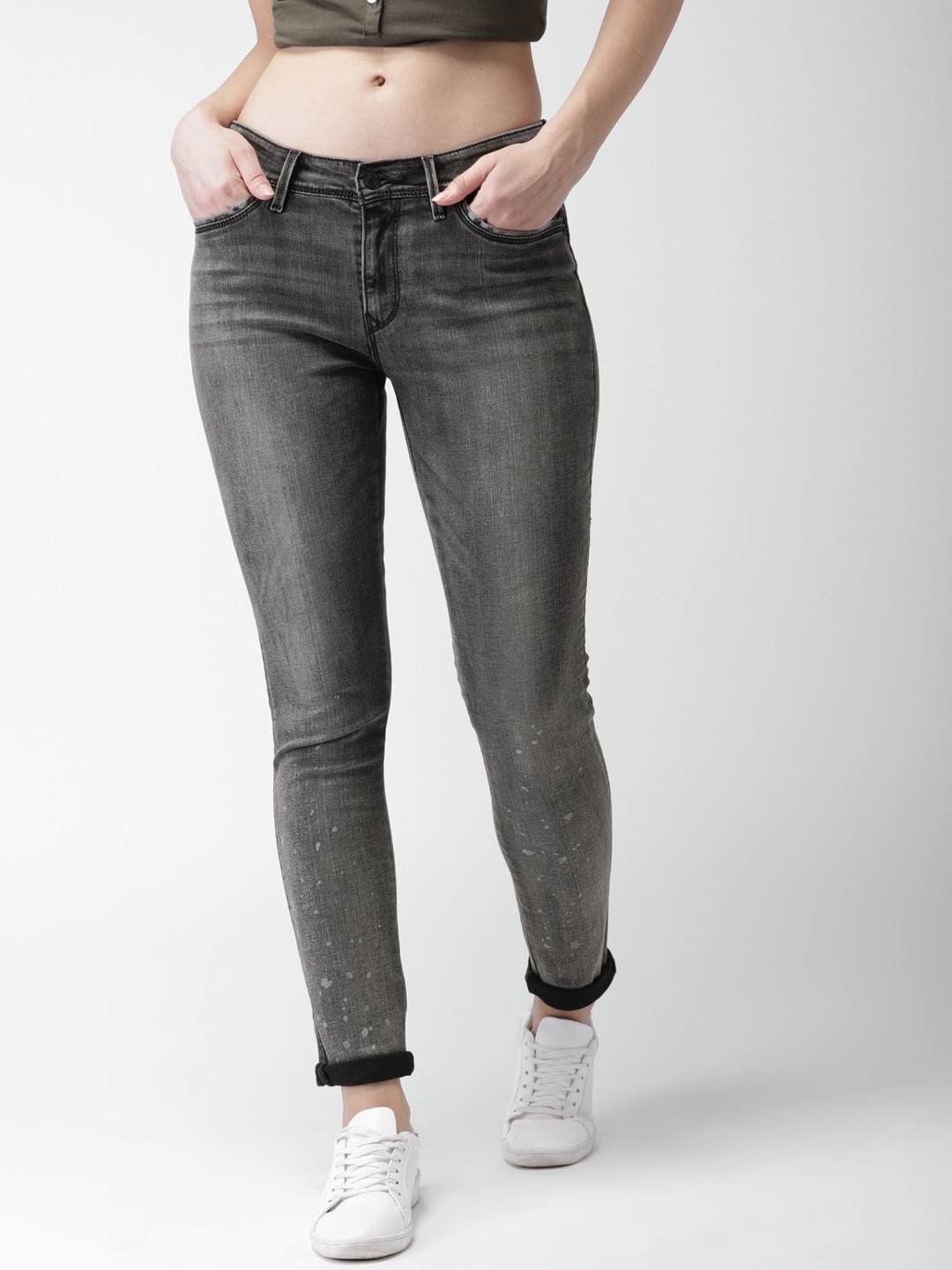 

Levis Women Black 711 Skinny Fit Mid-Rise Clean Look Stretchable Jeans