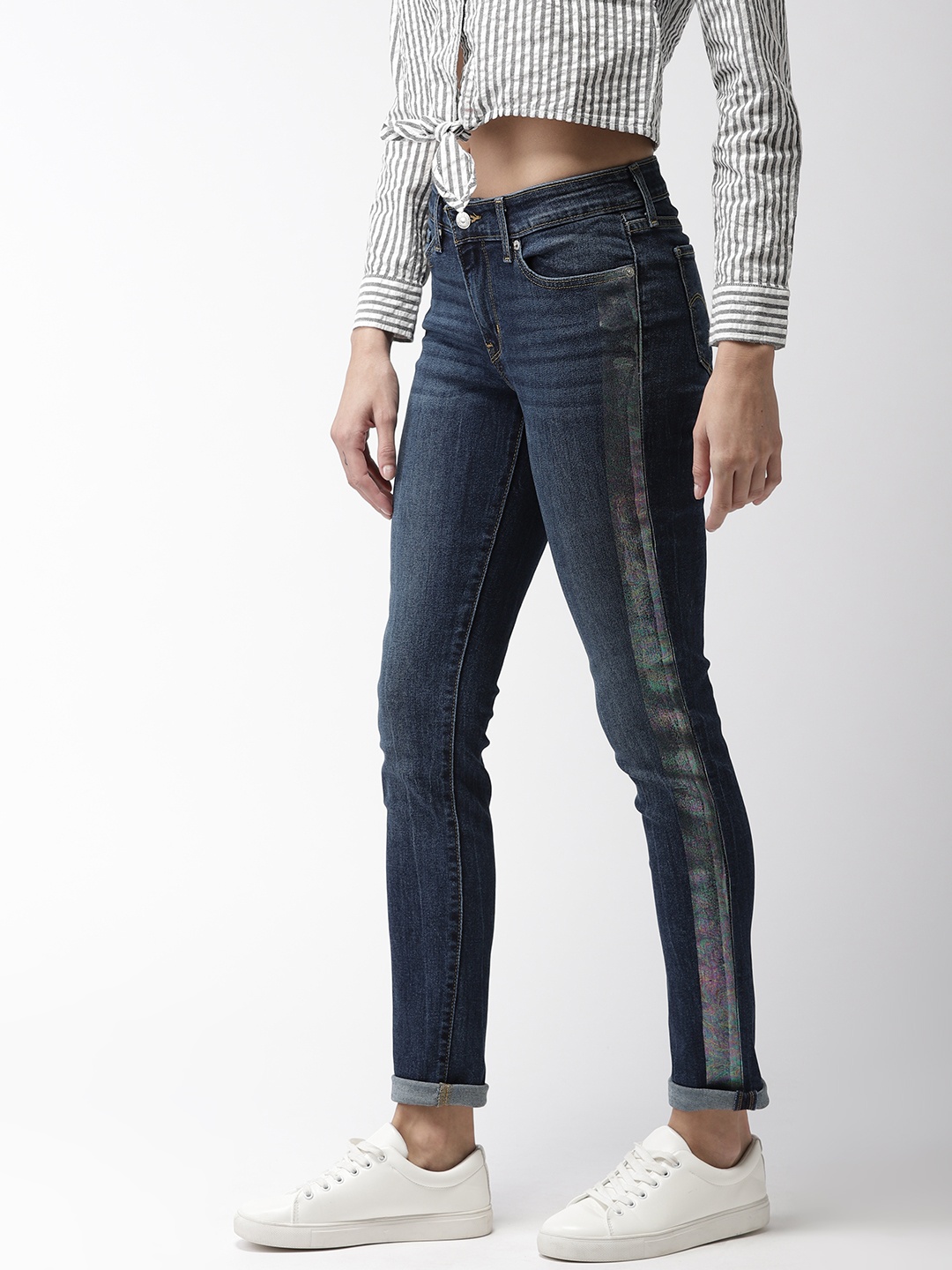 

Levis Women Blue 711 Skinny Fit Mid-Rise Clean Look Stretchable Jeans