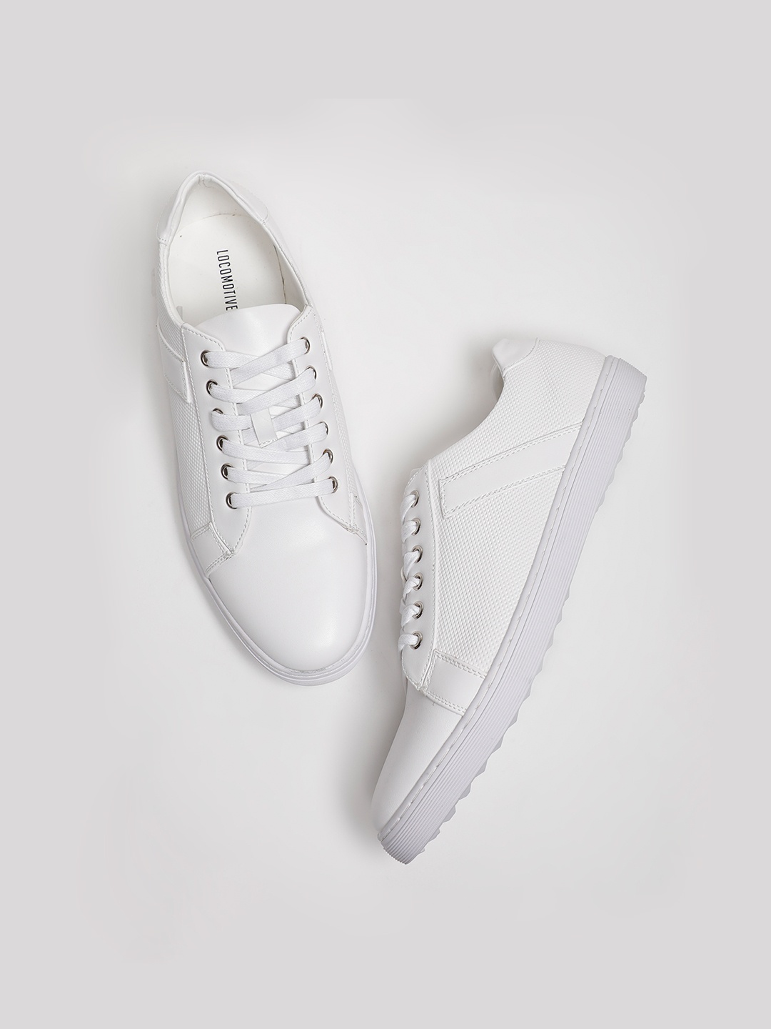 

LOCOMOTIVE Men White Sneakers