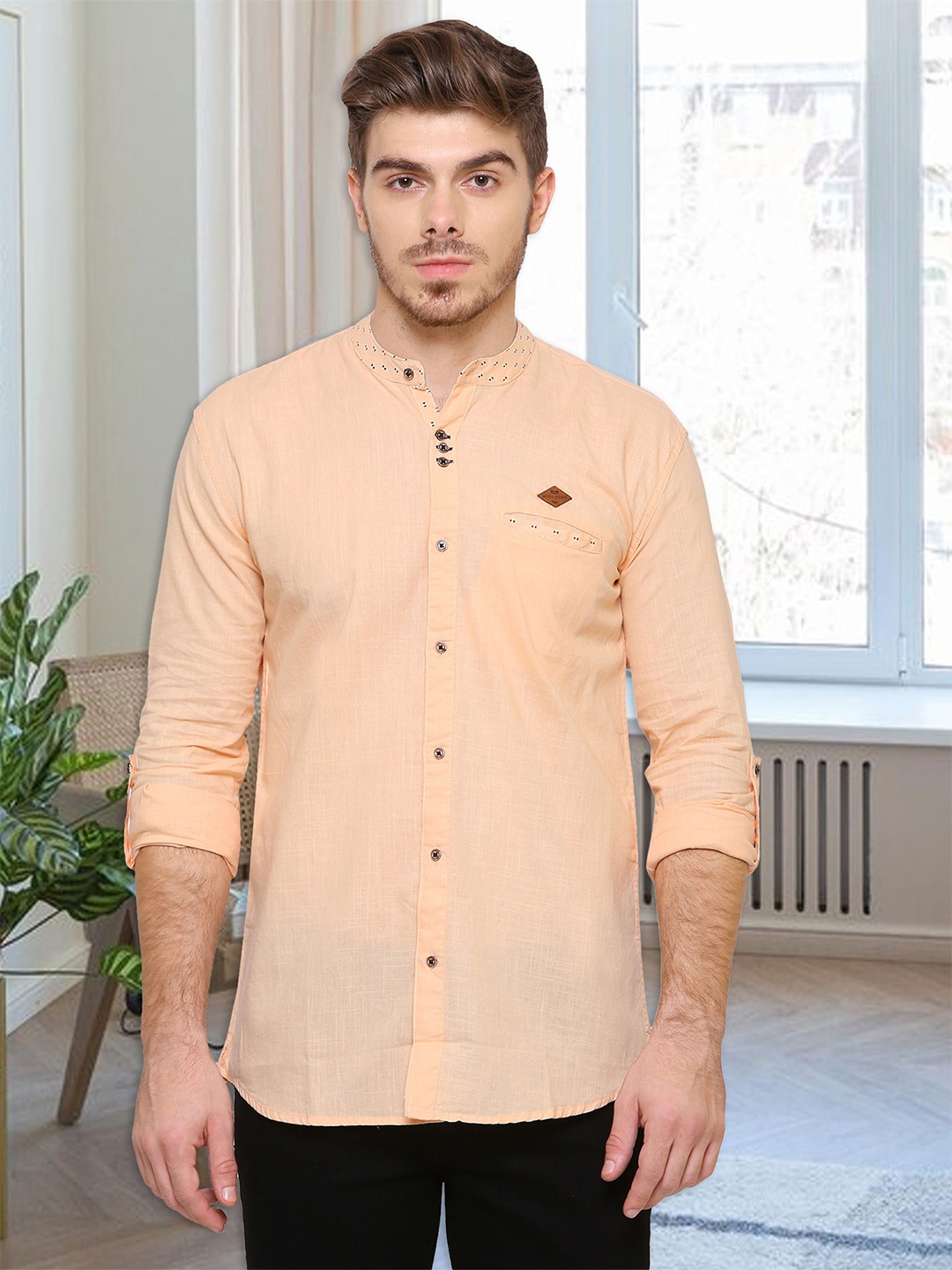 

Kuons Avenue Men Peach-Coloured Smart Slim Fit Solid Casual Shirt