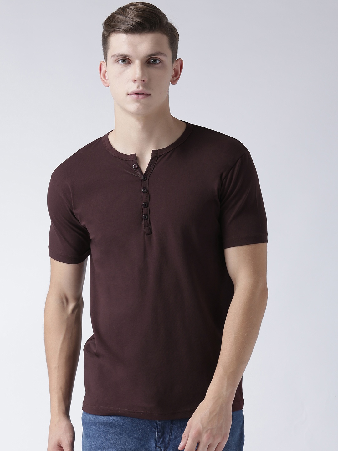 

Tinted Men Brown Solid Henley Neck T-shirt