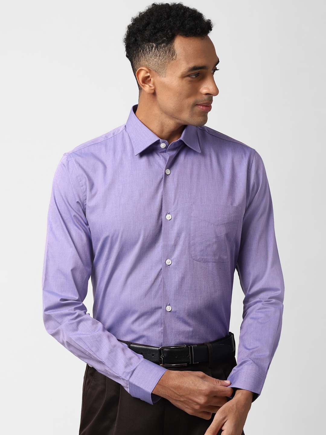 

Peter England Elite Men Purple Slim Fit Solid Formal Shirt