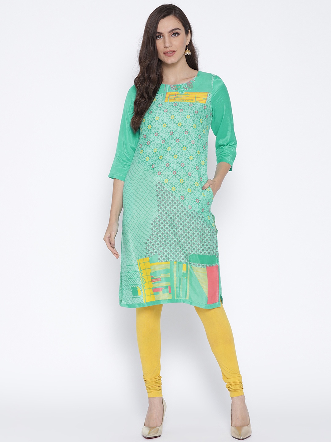 

Rangriti Women Green Printed Straight Kurta