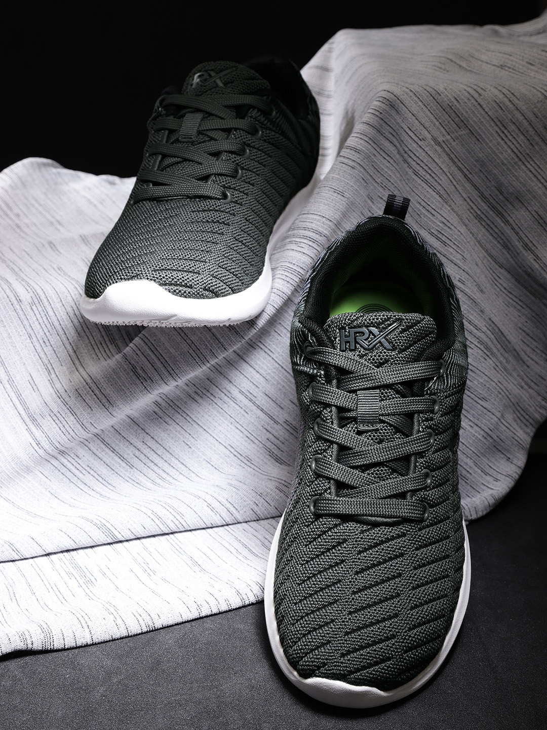 

HRX by Hrithik Roshan Men Grey Running Shoes