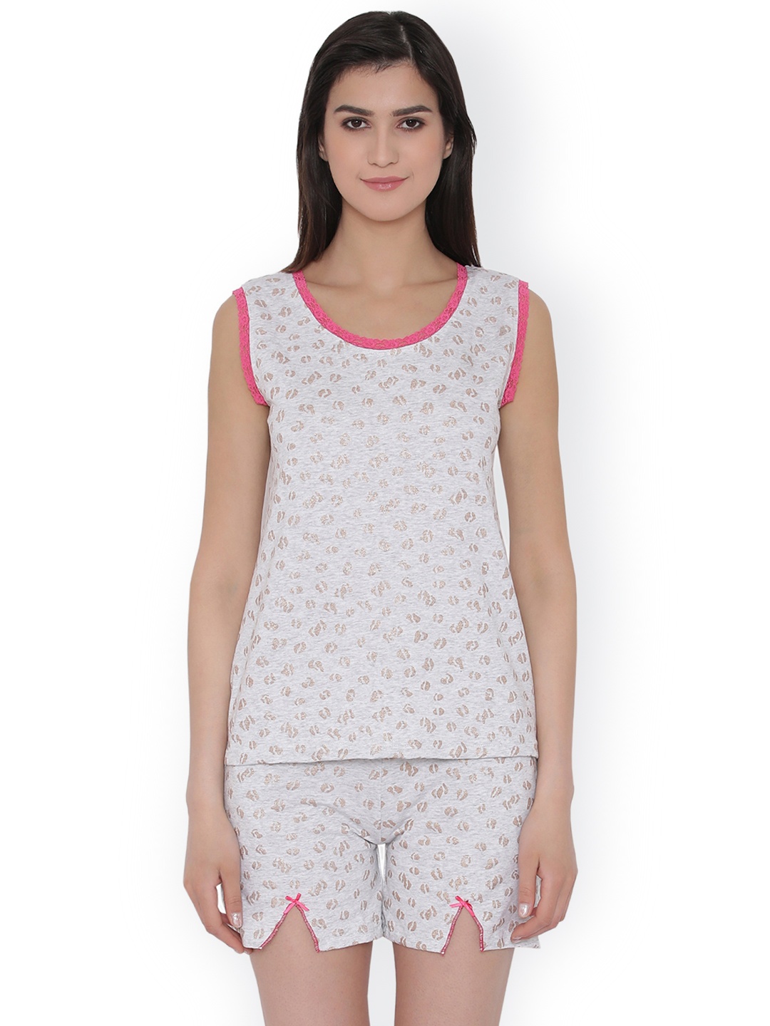 

Clovia Women Grey Melange Printed Night suit LS0332P01