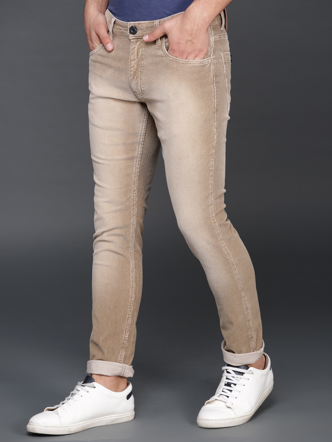 

WROGN Men Beige Regular Fit Solid Regular Corduroy Trousers