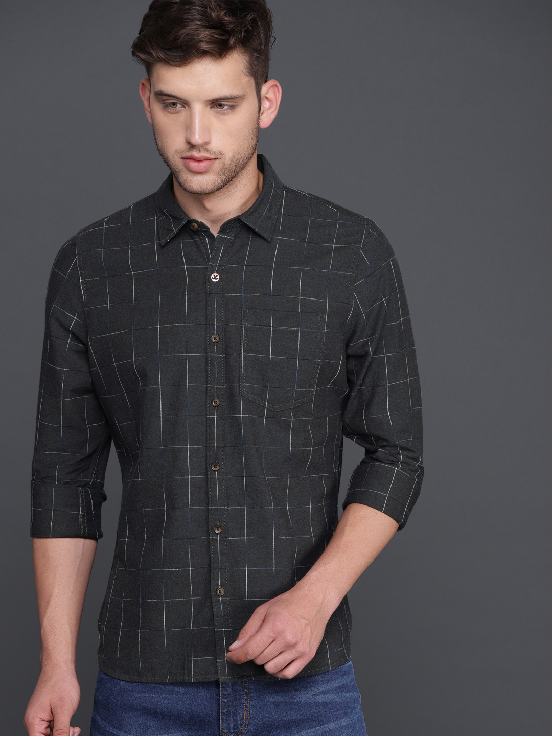 

WROGN Men Charcoal Grey Slim Fit Checked Casual Shirt