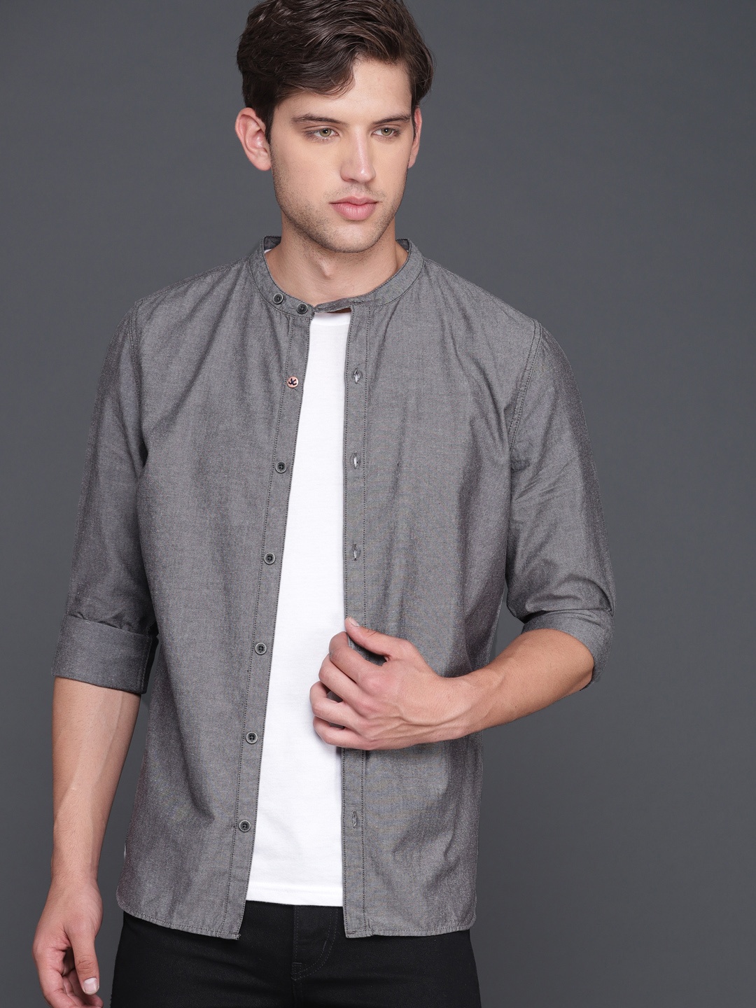 

WROGN Men Grey Slim Fit Solid Casual Shirt