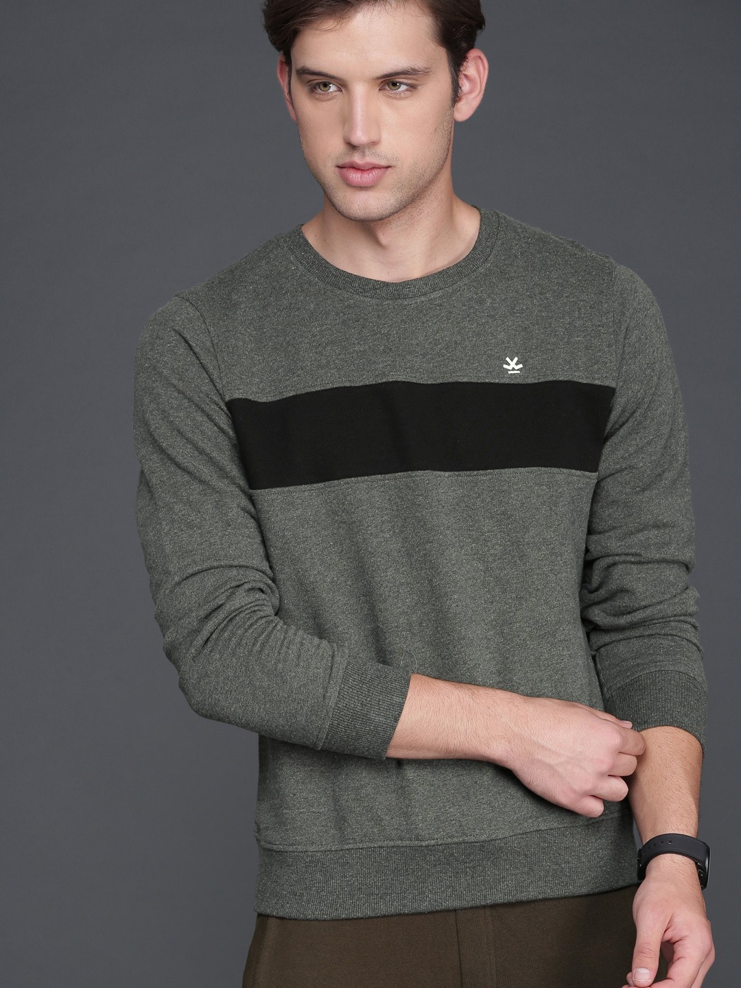 

WROGN Men Grey & Black Colourblocked Sweatshirt