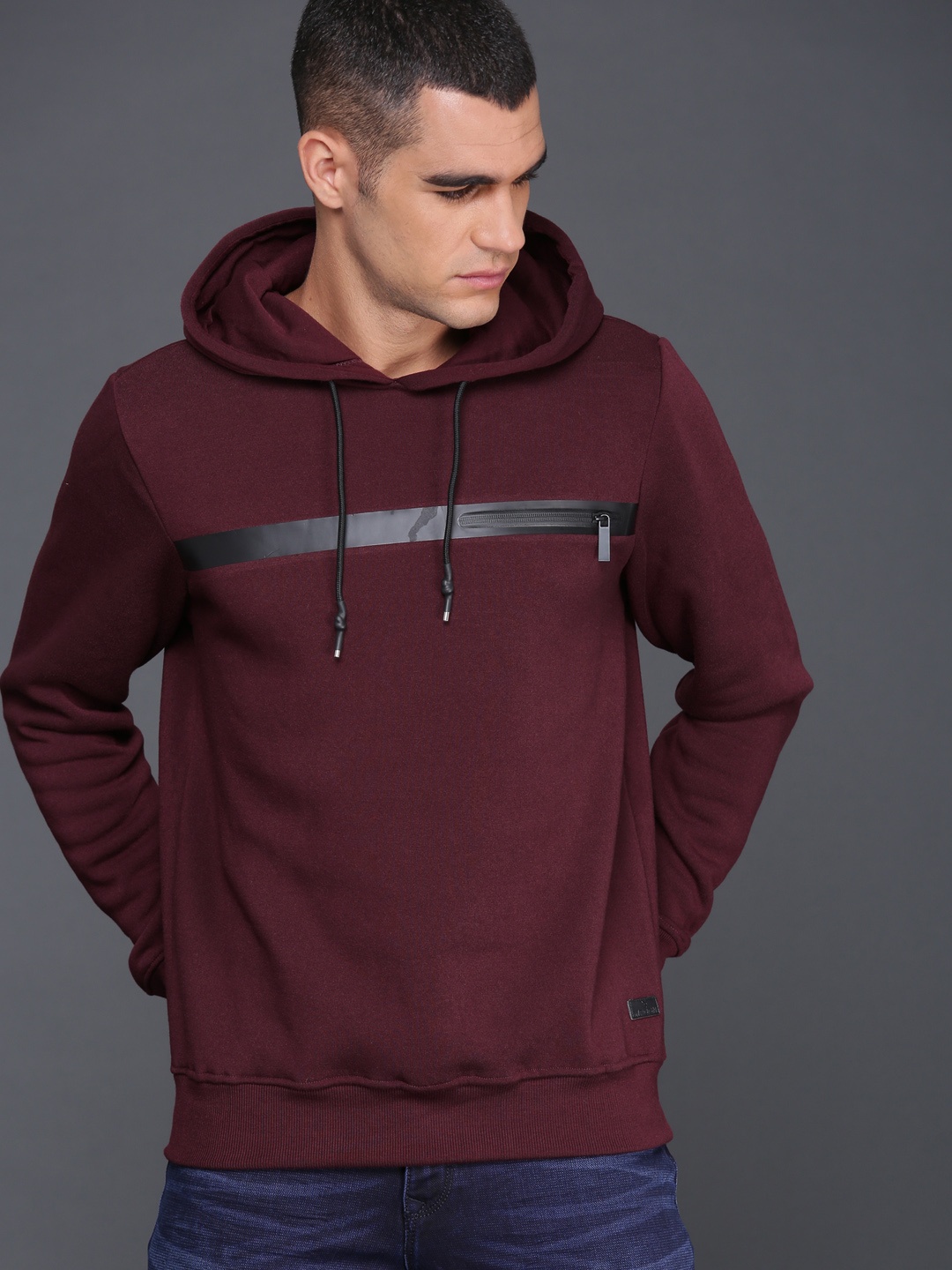 

WROGN Men Maroon Solid Hooded Sweatshirt
