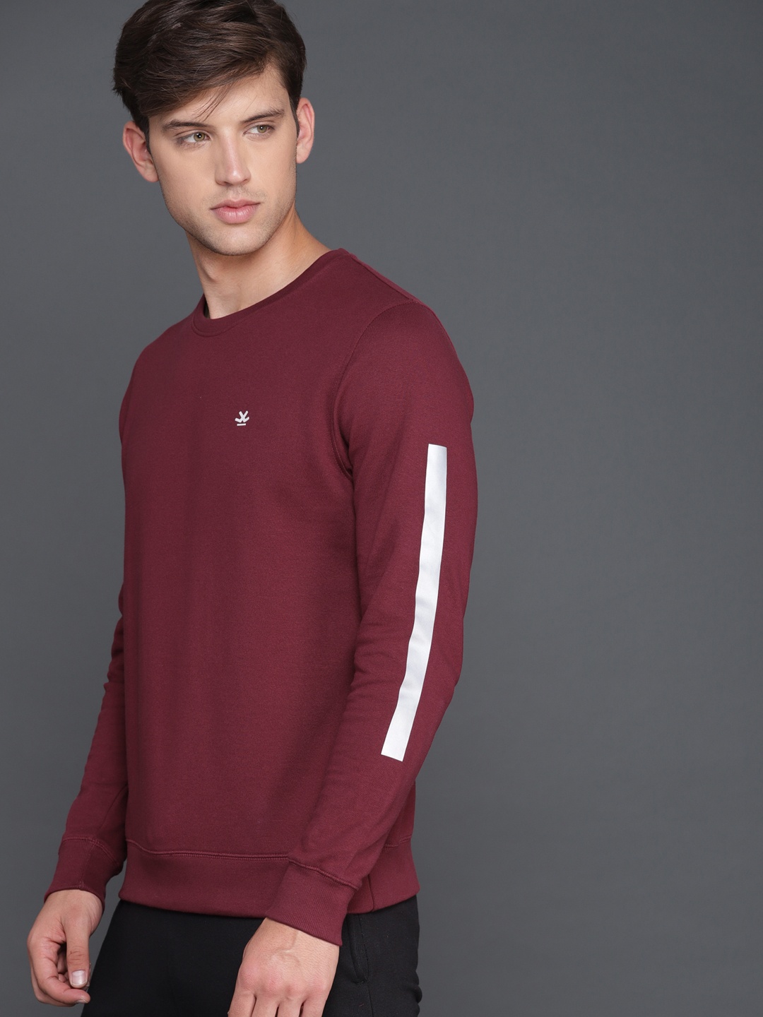 

WROGN Men Maroon Solid Sweatshirt