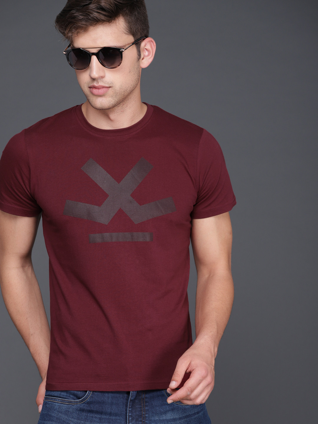 

WROGN Men Maroon Printed Round Neck Pure Cotton T-shirt