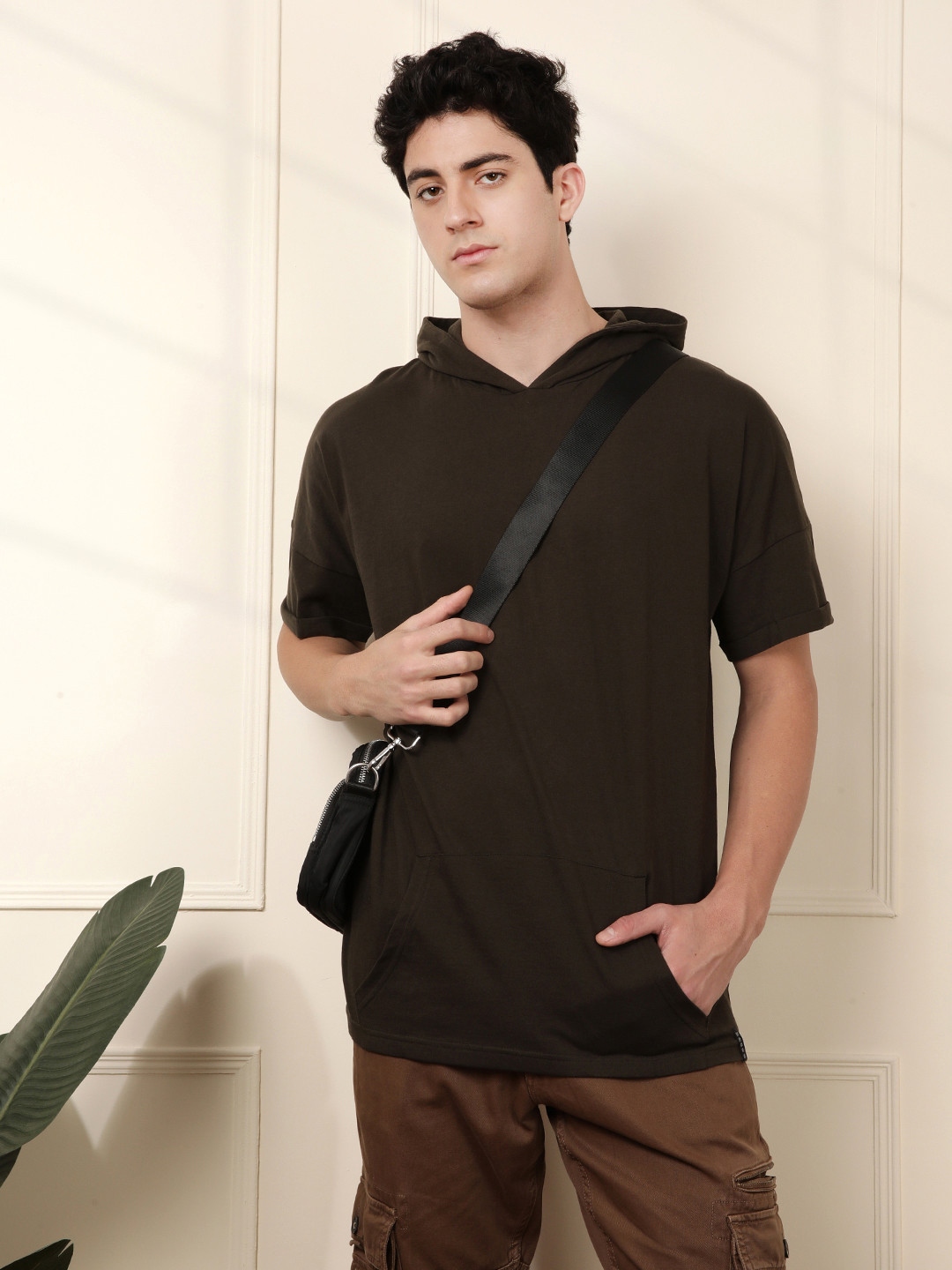 

WROGN Men Olive Green Solid Hooded Pure Cotton T-shirt