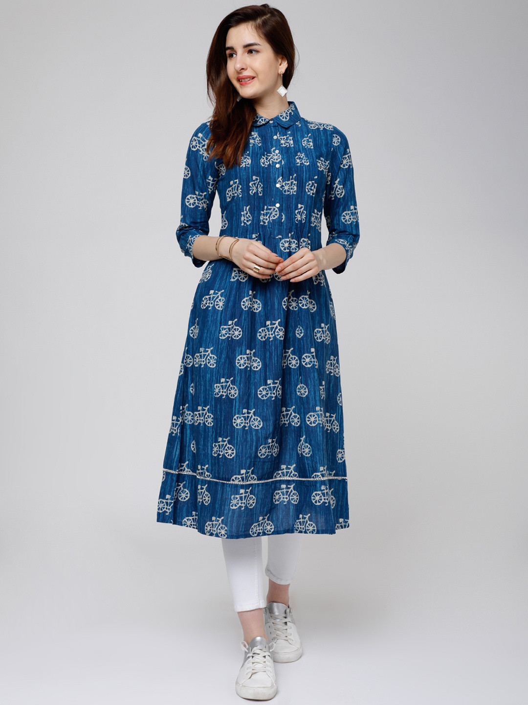 

Vishudh Women Blue & Cream-Coloured Printed A-Line Kurta