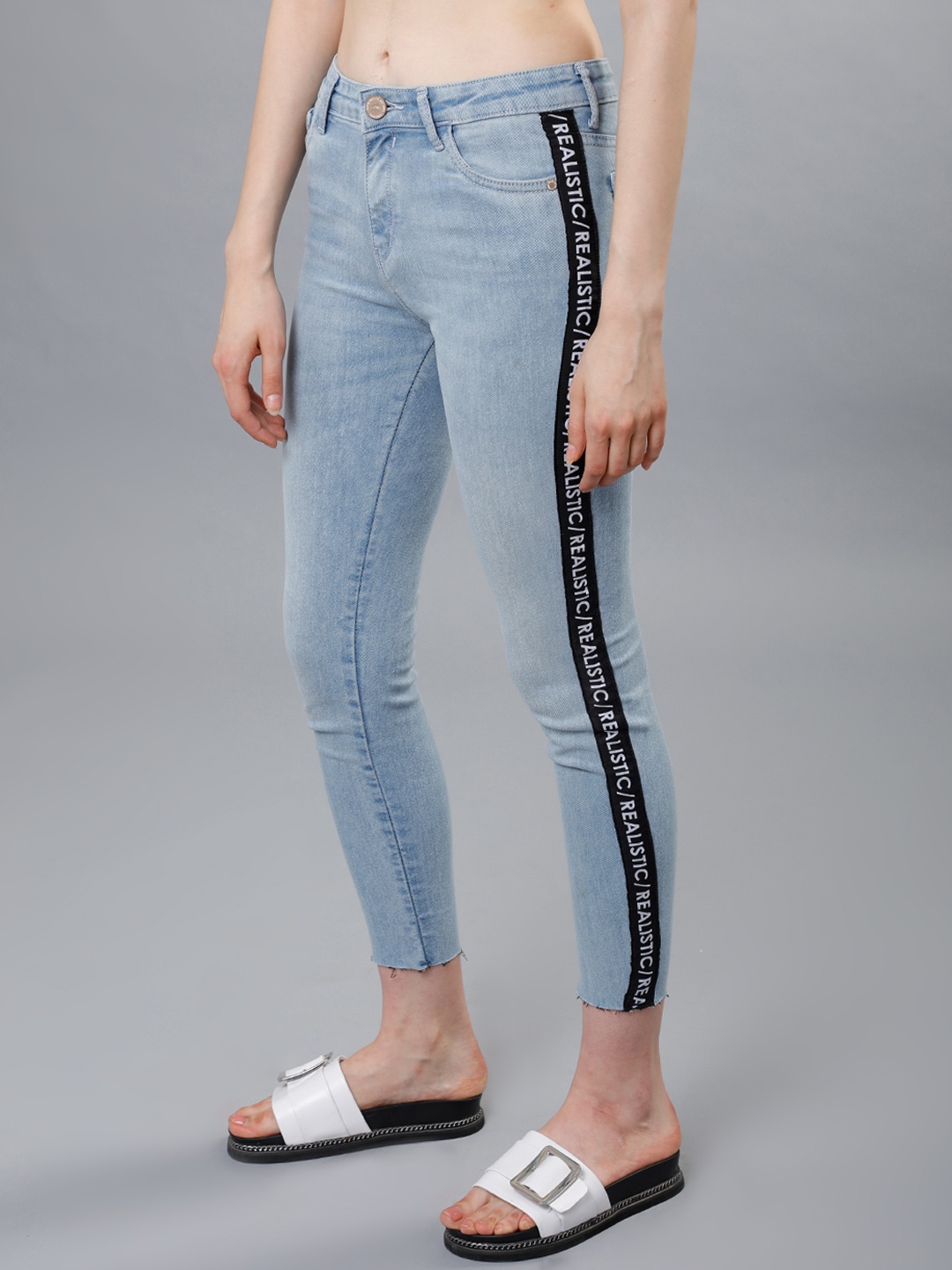 

Tokyo Talkies Women Blue Super Skinny Fit Mid-Rise Clean Look Jeans