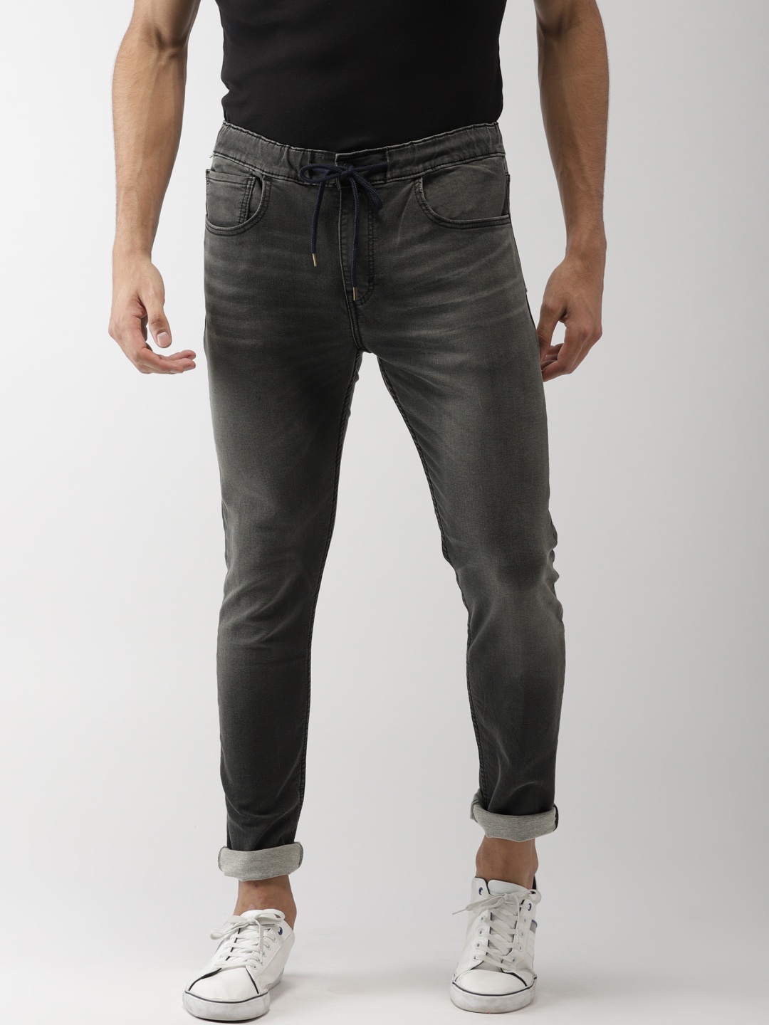 

Levis Men Black Slim Fit Mid-Rise Clean Look Stretchable Jeans