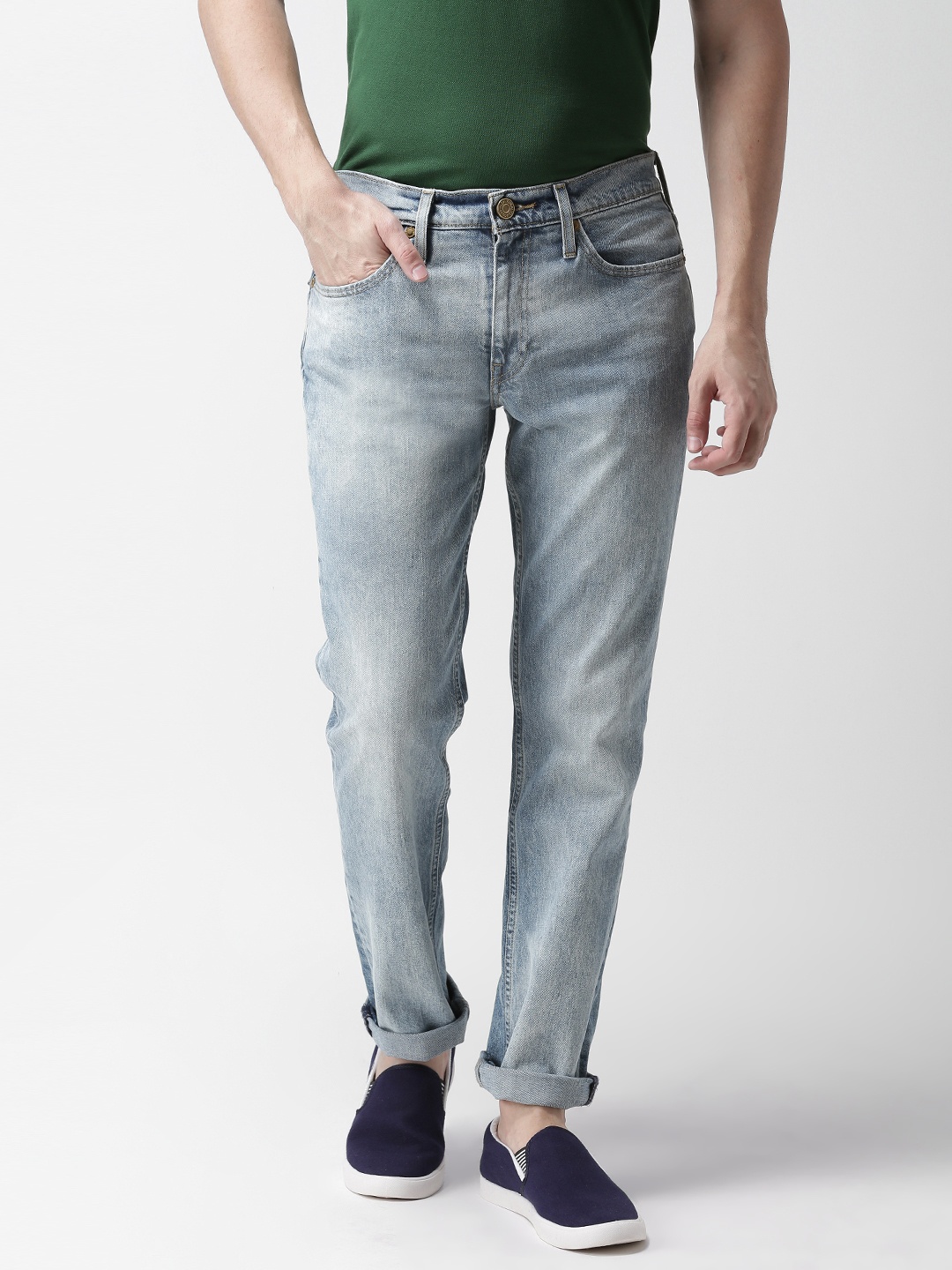 

Levis Men Blue Slim Fit Low-Rise Jeans 511