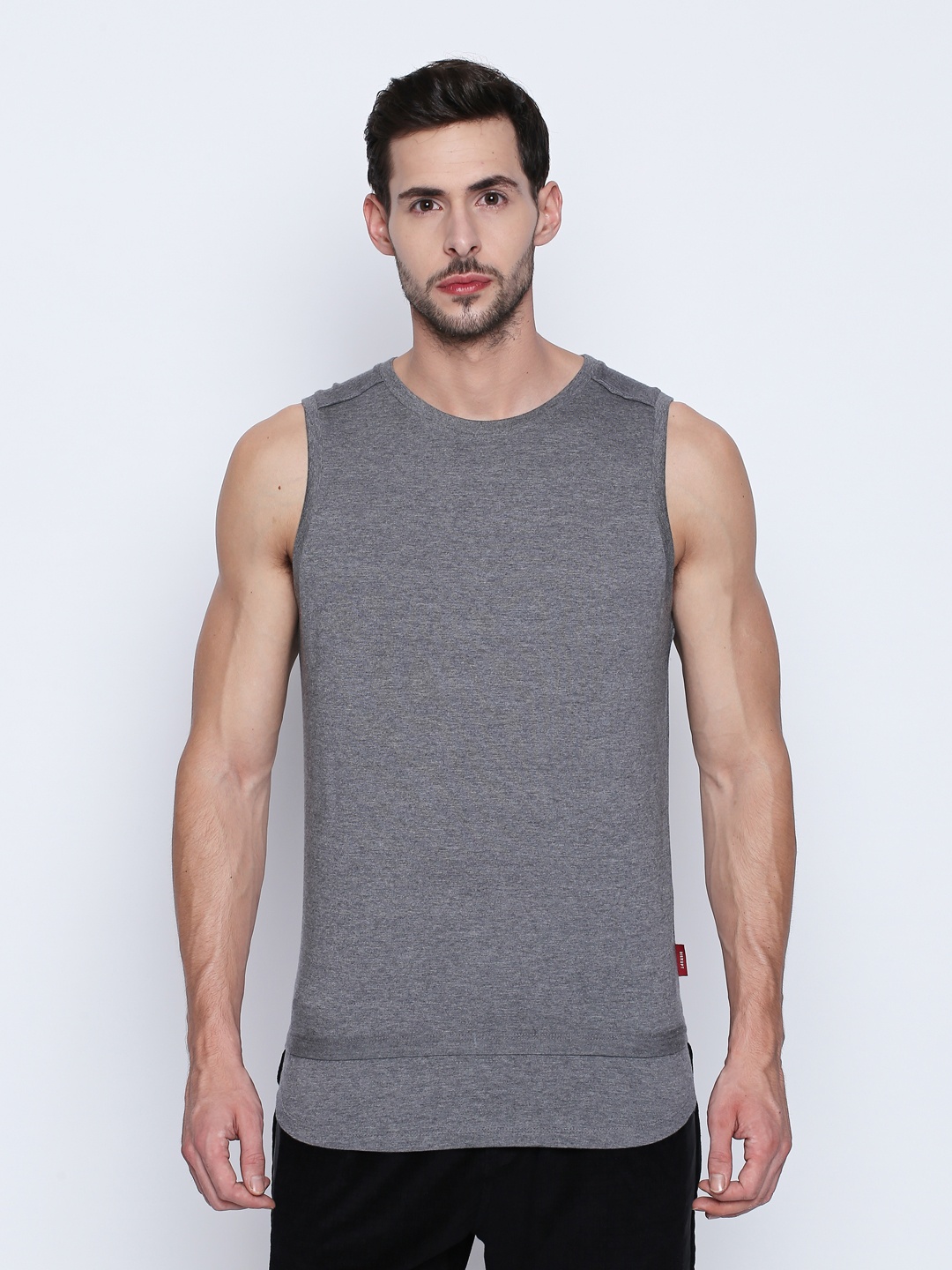 

Disrupt Men Grey Solid Round Neck T-shirt