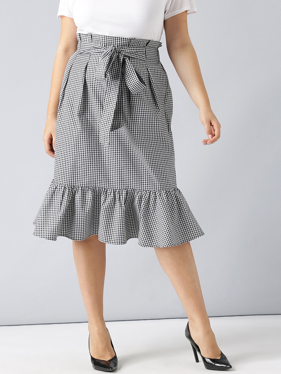 

Besiva Women Black & White Checked Trumpet Skirt
