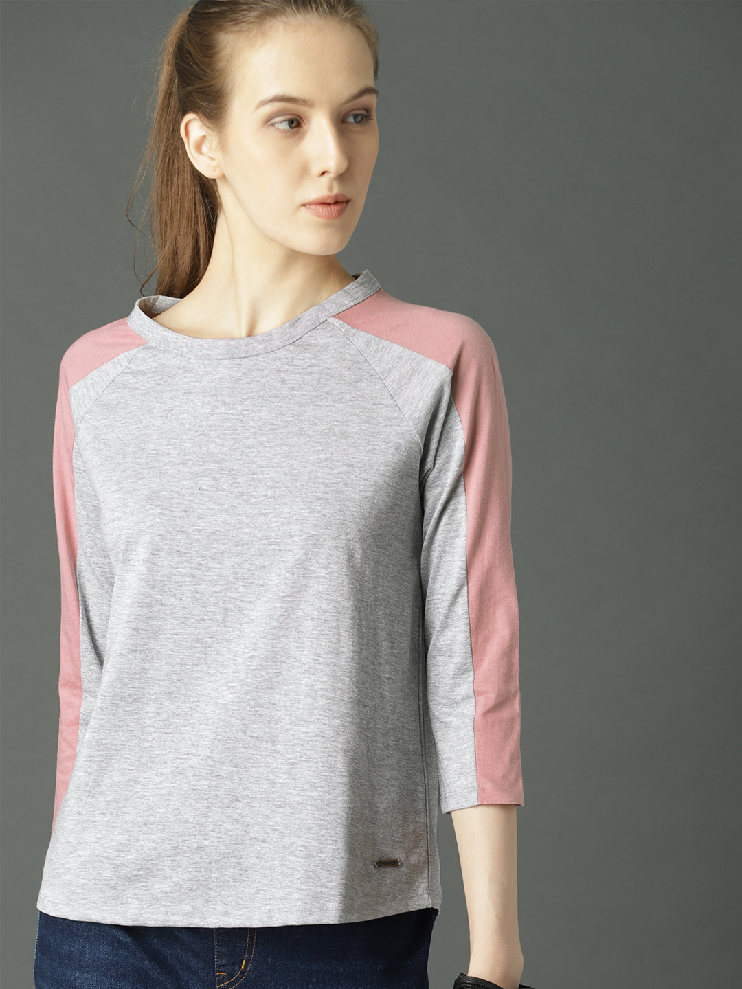 

Roadster Women Grey Melange Solid Round Neck Pure Cotton T-shirt