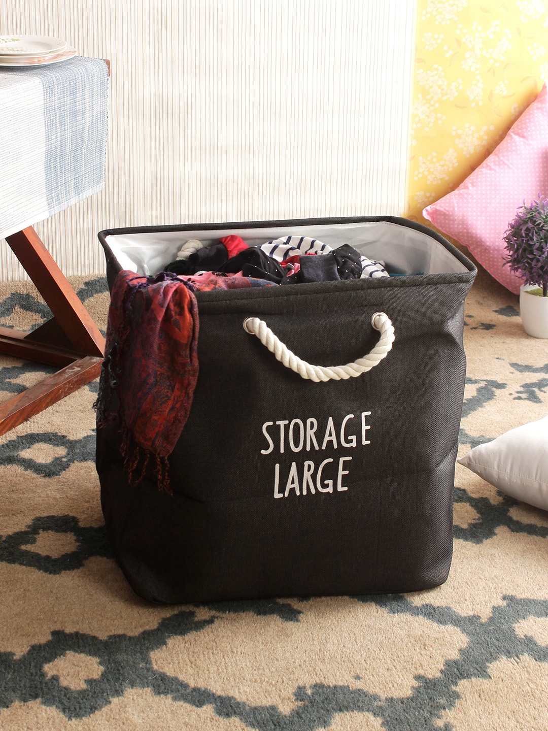 

Cortina Black Printed Foldable Laundry Bag