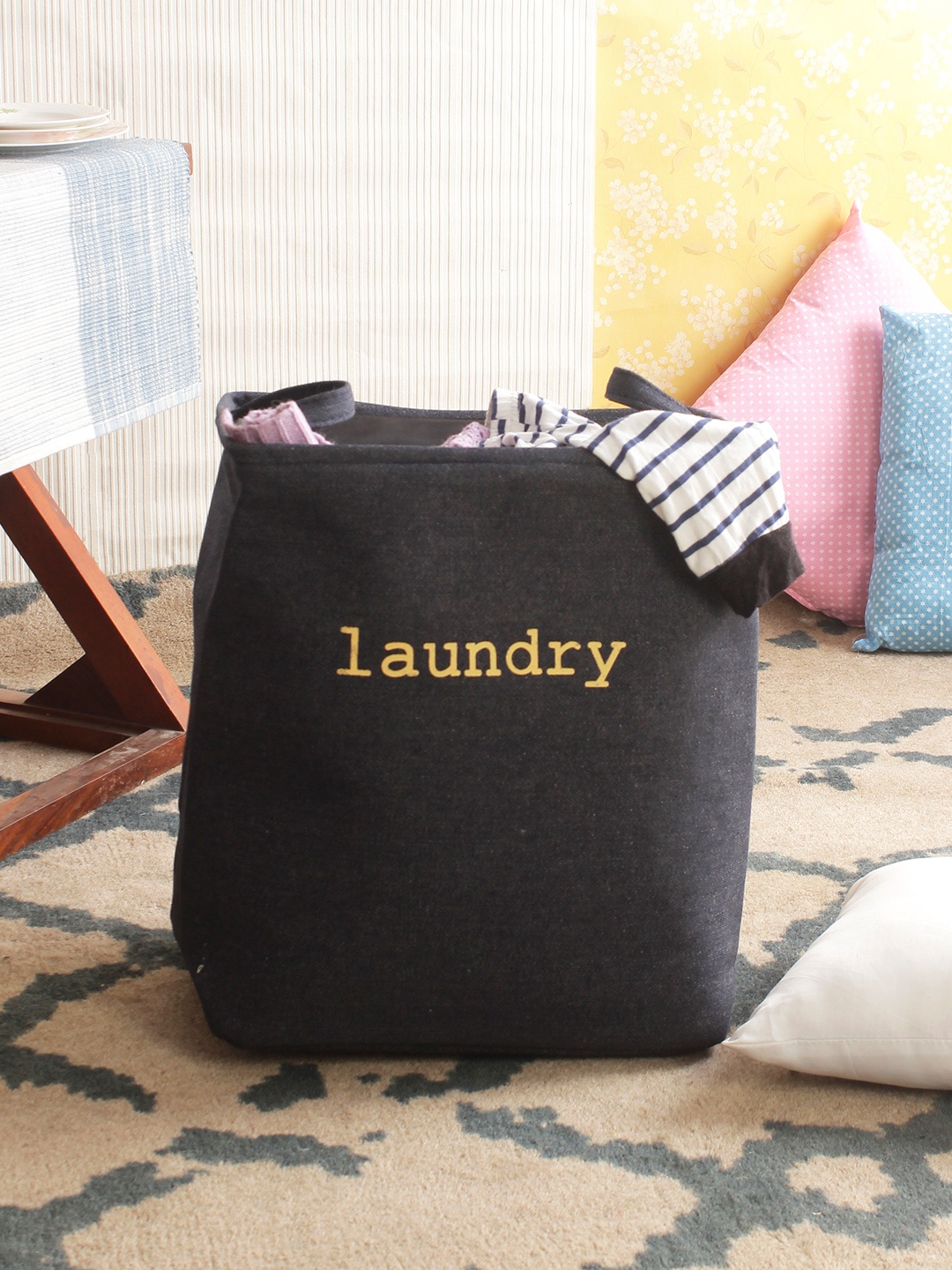 

Cortina Unisex Black Printed Foldable Laundry Bag