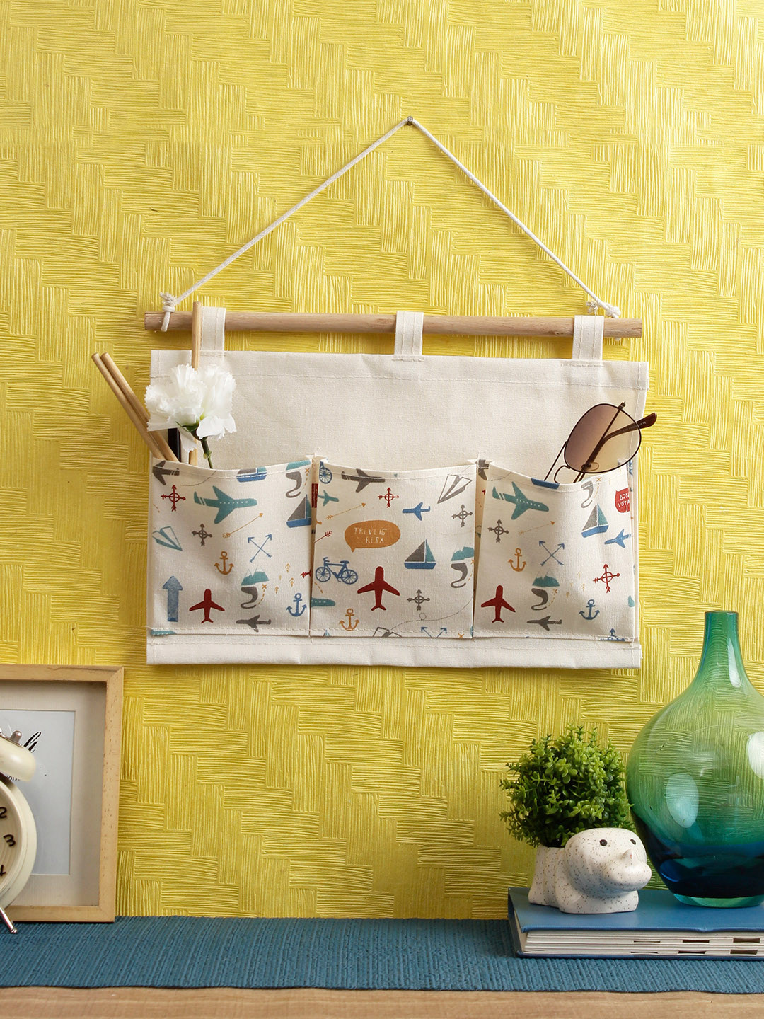 

Cortina Off White Printed Water Resistant Separators