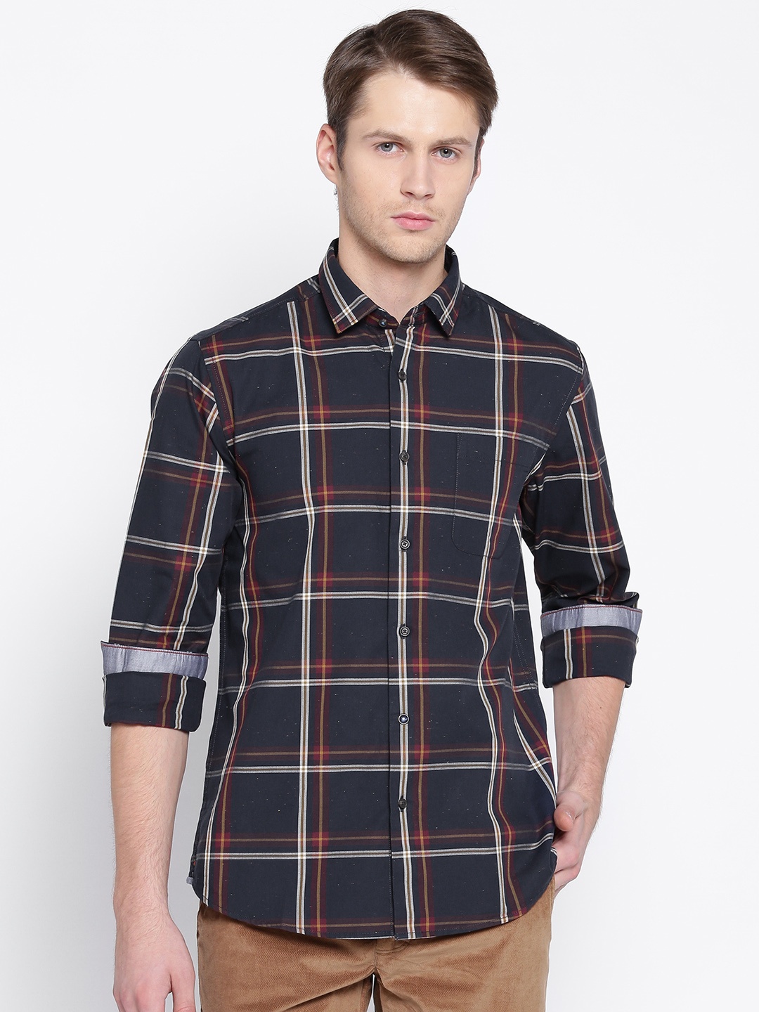 

Blackberrys Men Navy Blue & Burgundy Slim Fit Checked Casual Shirt