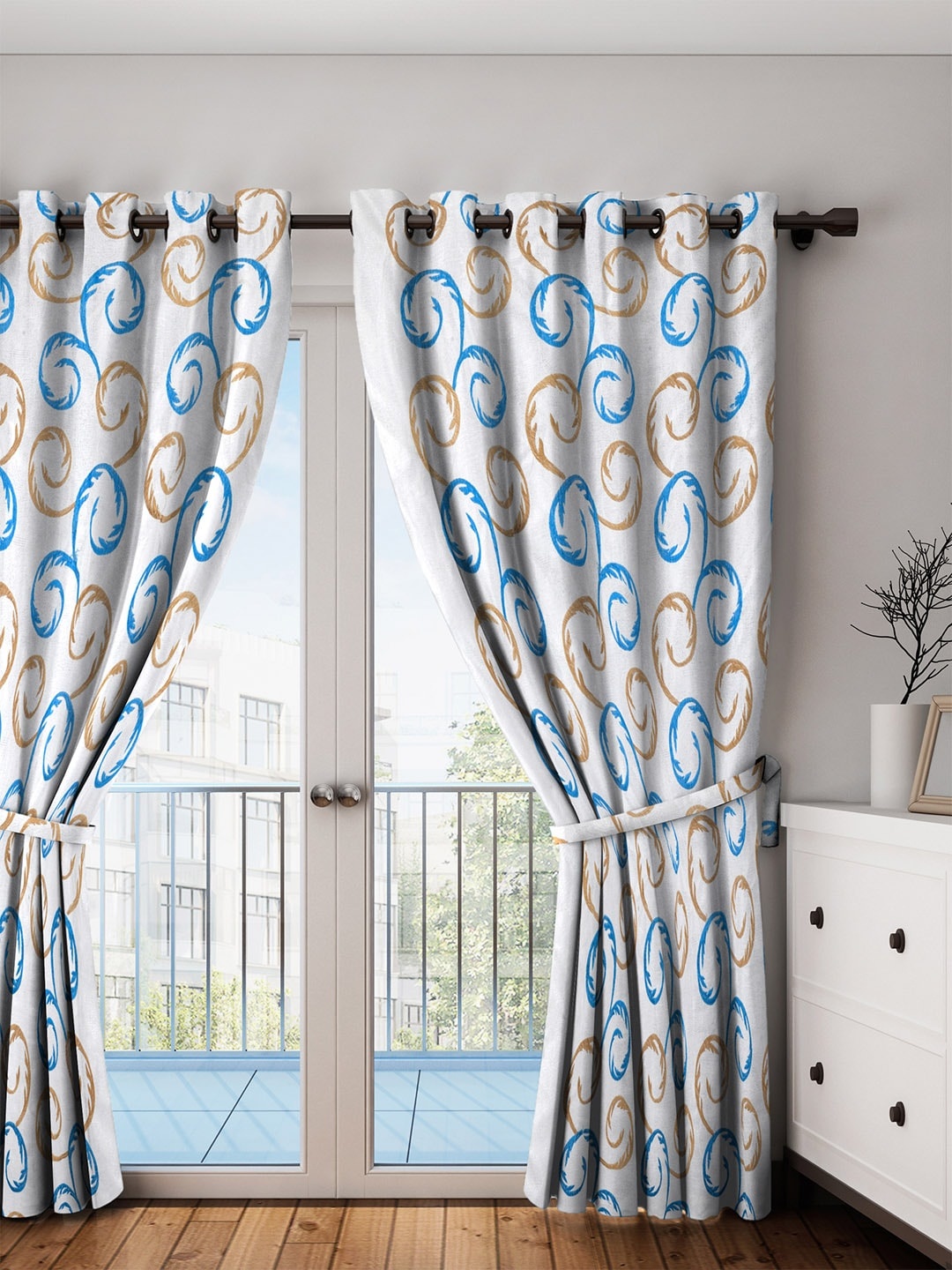 

Cortina White & Blue Set of Single Door Curtains