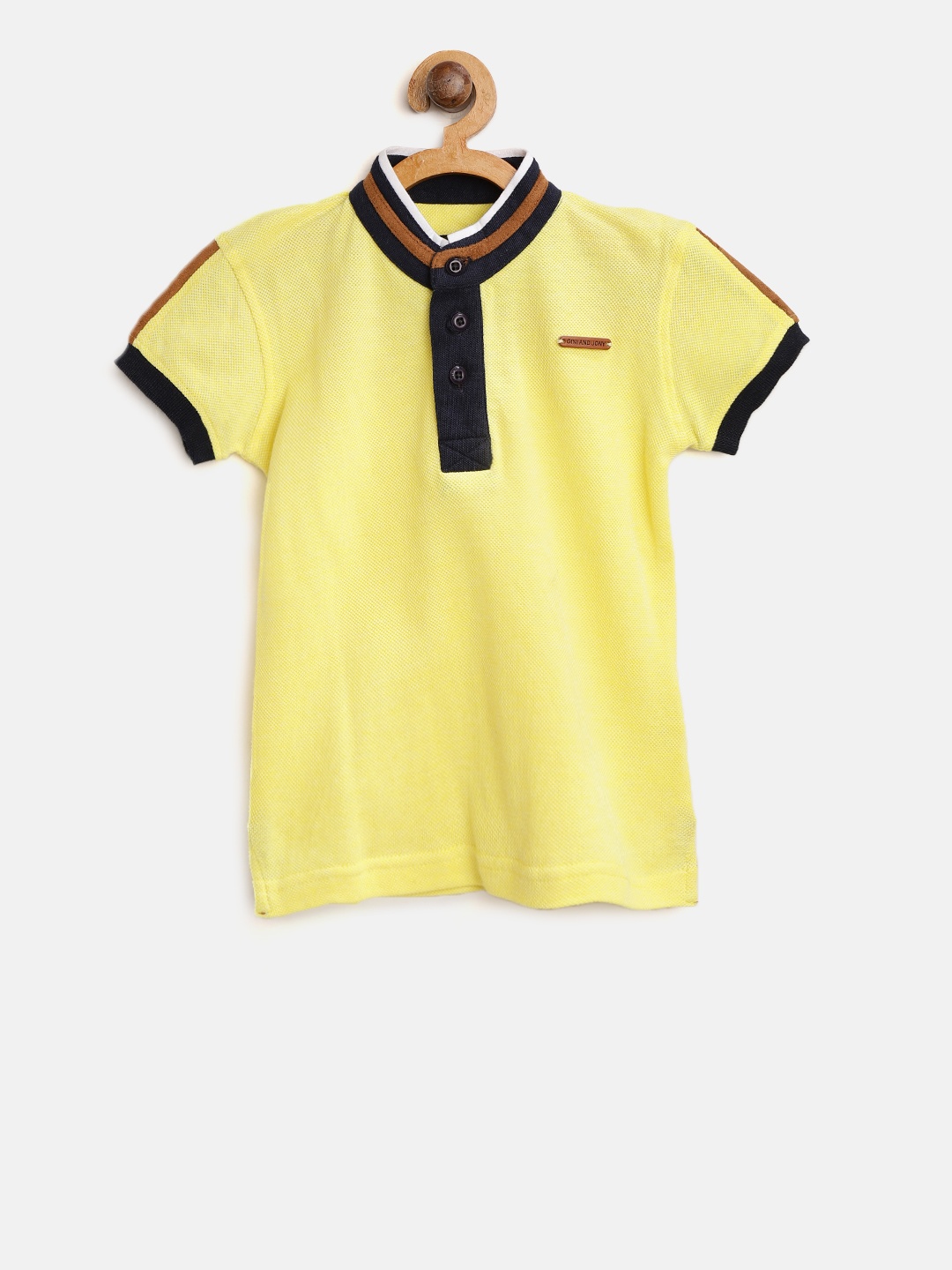 

Gini and Jony Boys Yellow Solid Mandarin Collar T-shirt