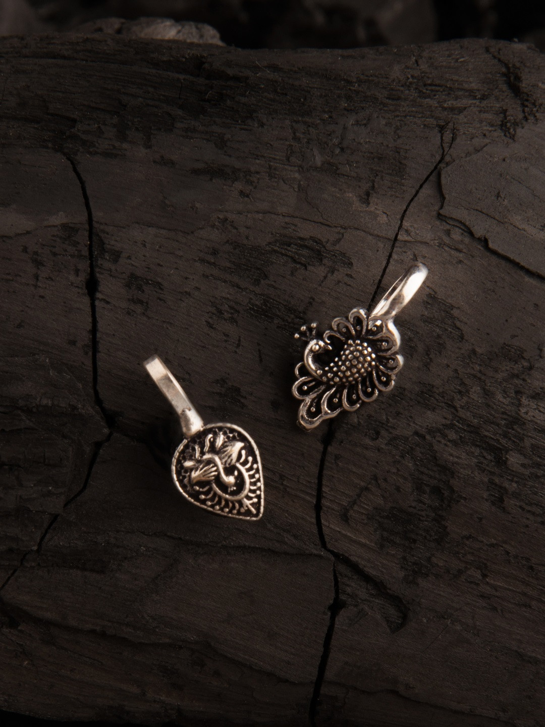 

Rubans Oxidised Set Of 2 Silver-Toned Clip-On Nosepins