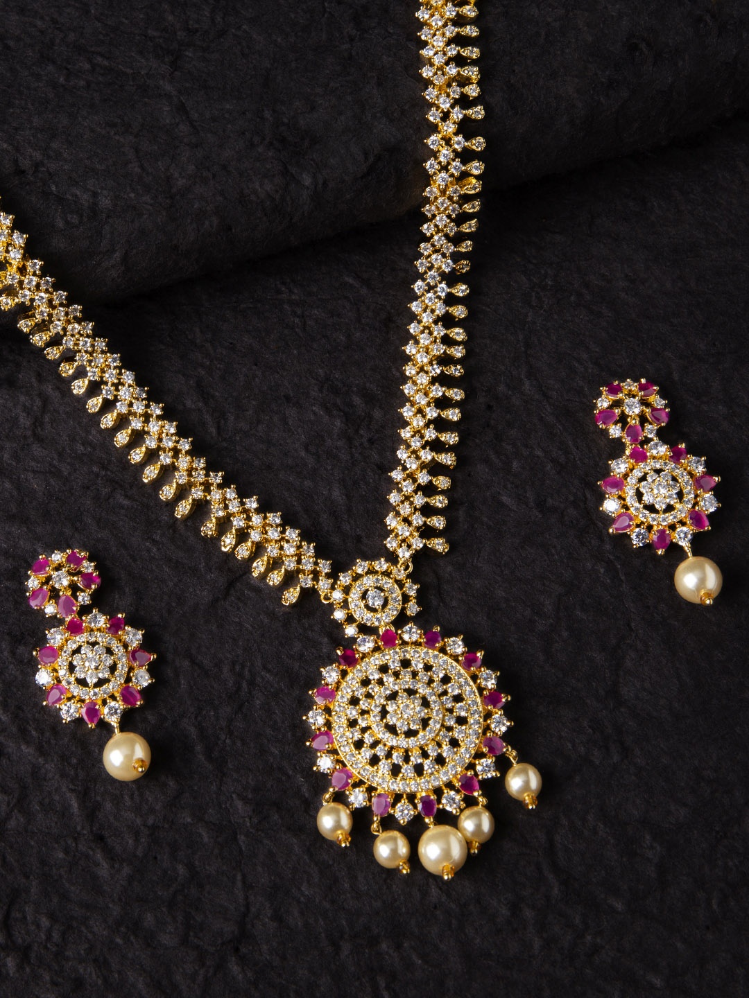 

Rubans Gold-Toned & Pink Gold-Plated Handcrafted Jewellery Set