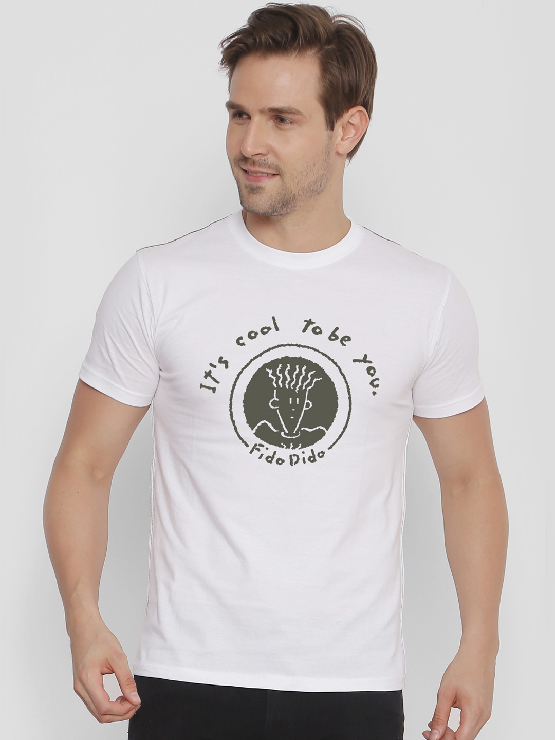 

FIDO DIDO Men White Printed Round Neck T-shirt