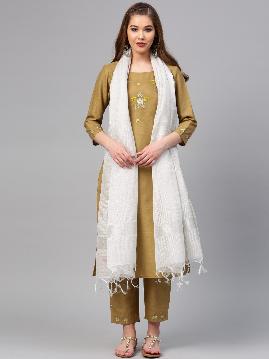 

W Off-White & Silver Solid Pure Cotton Dupatta