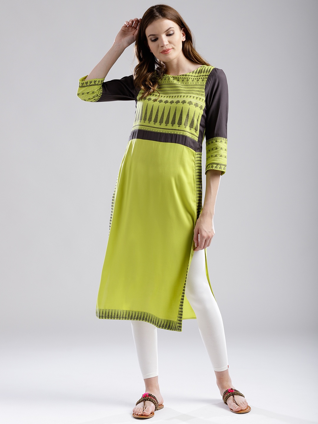 

W Women Green & Charcoal Grey Yoke Design Straight Kurta