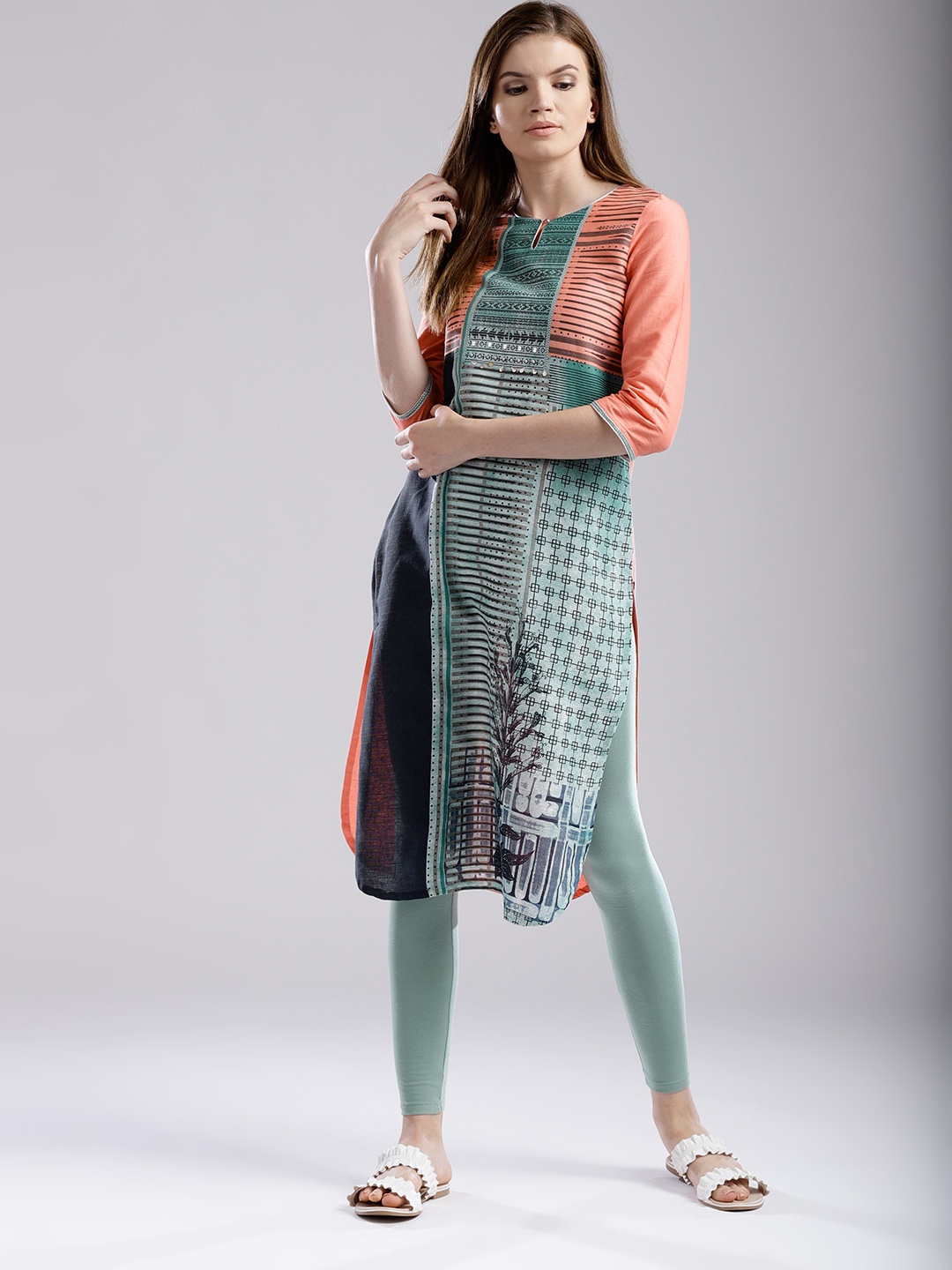 

W Women Peach-Coloured & Green Printed Straight Kurta