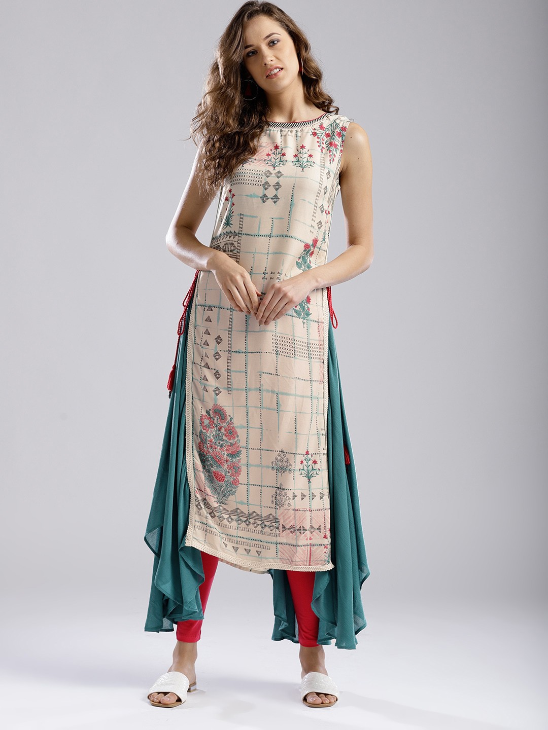 

W Women Off-White & Teal Green Floral Printed A-Line Kurta