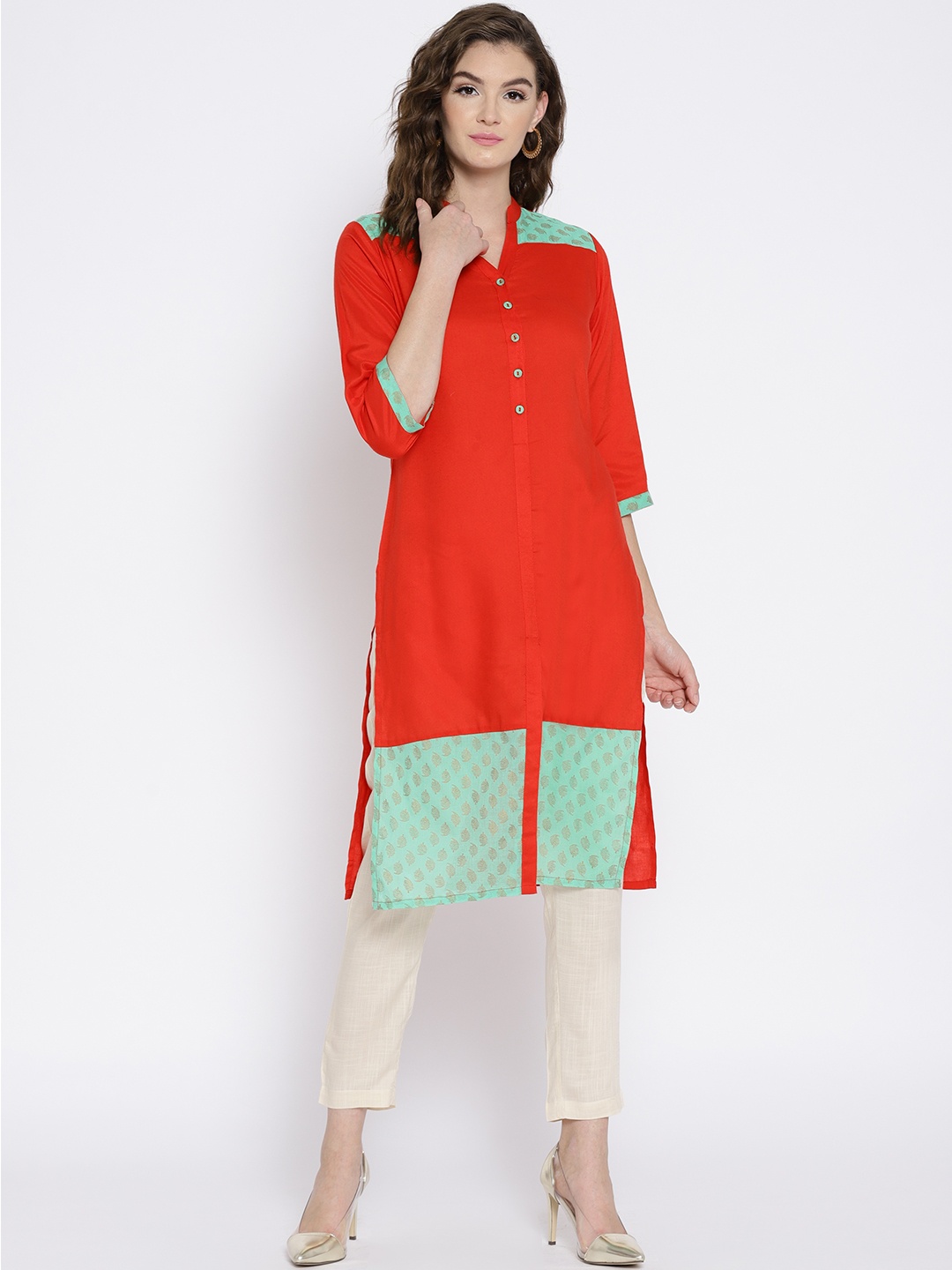 

Ayaany Women Red & Green Solid Straight Kurta