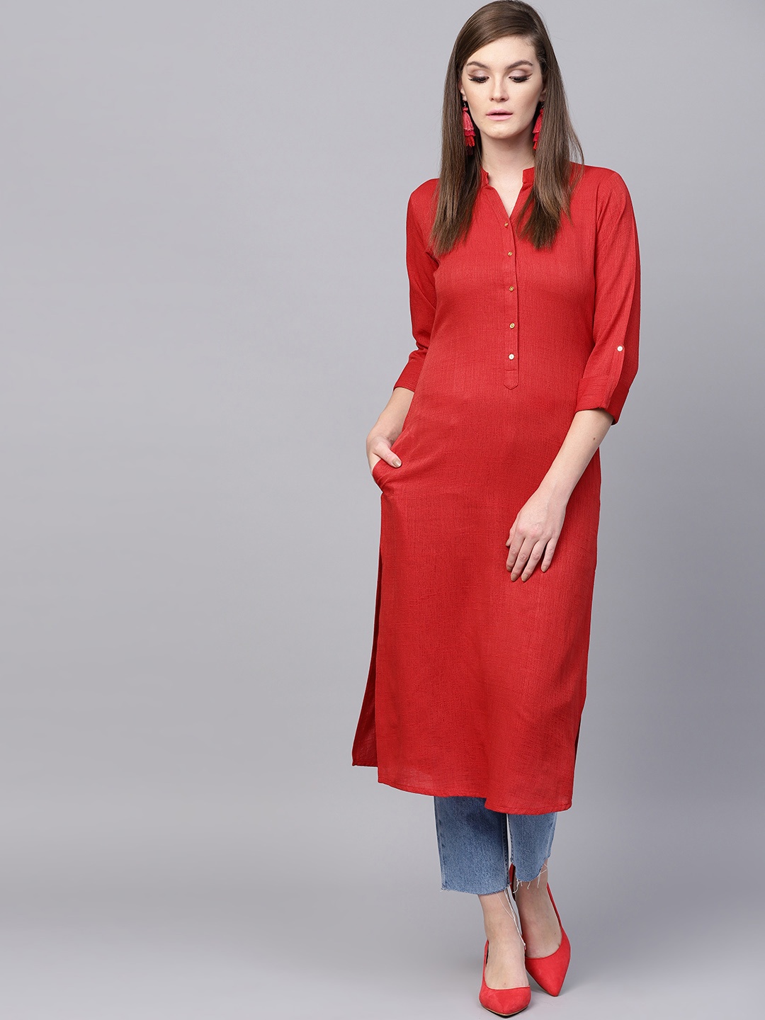 

GERUA Women Red Solid Straight Kurta