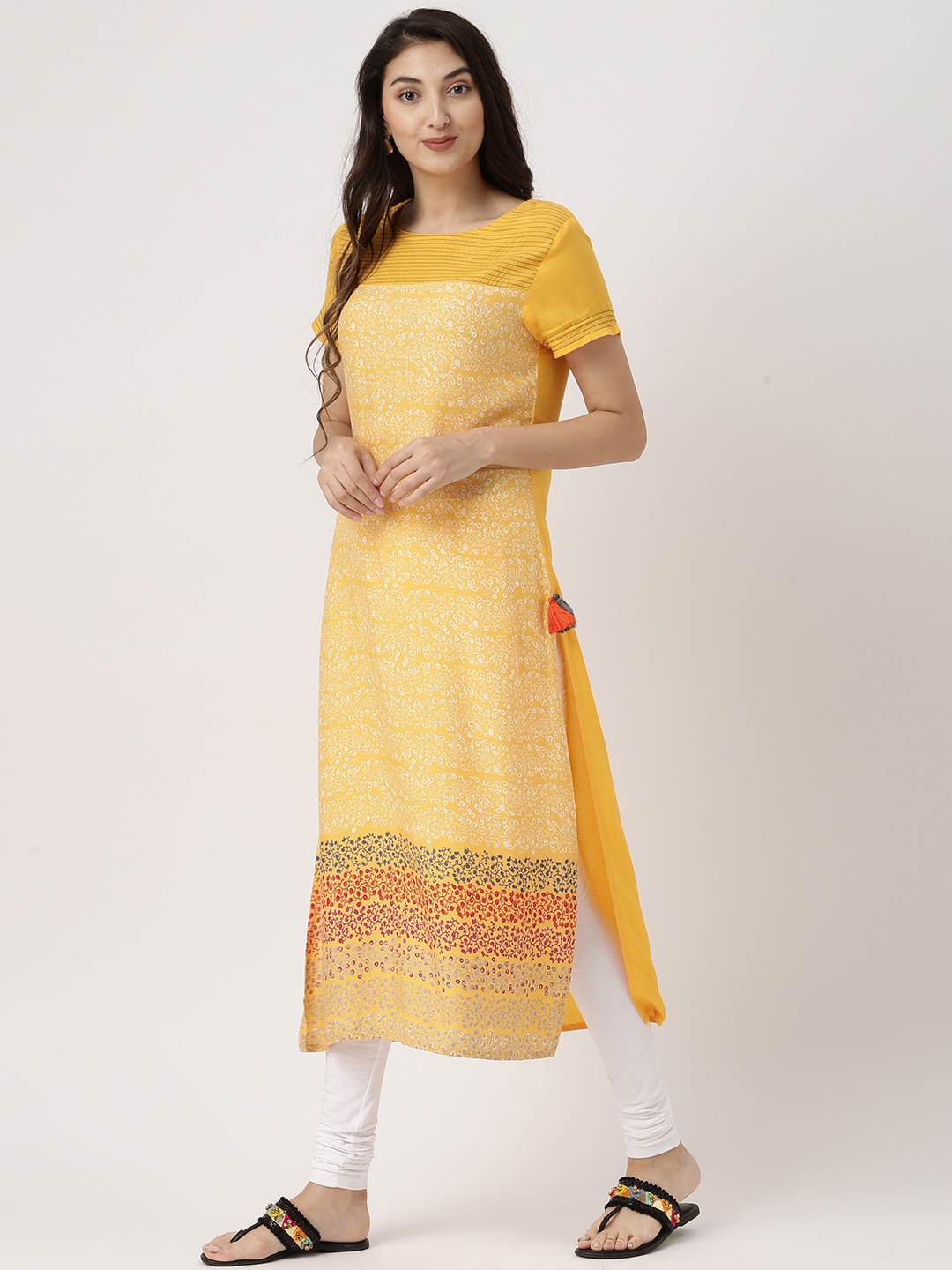 

IMARA Women Yellow Printed Straight Kurta