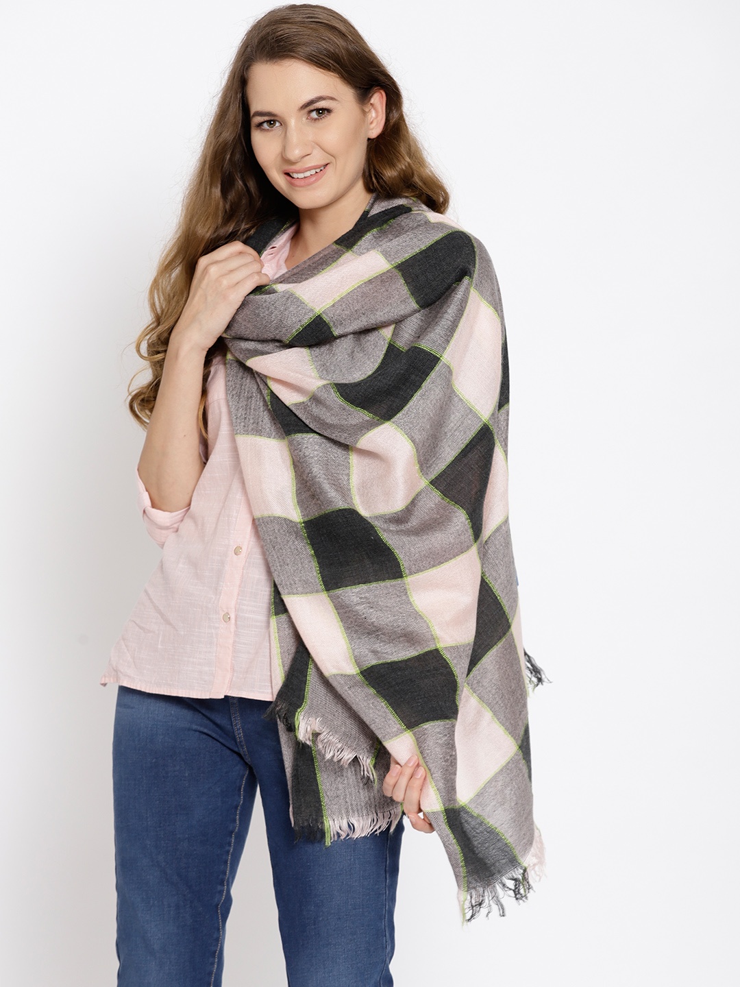 

Noi Women Pink & Charcoal Grey Checked Shawl