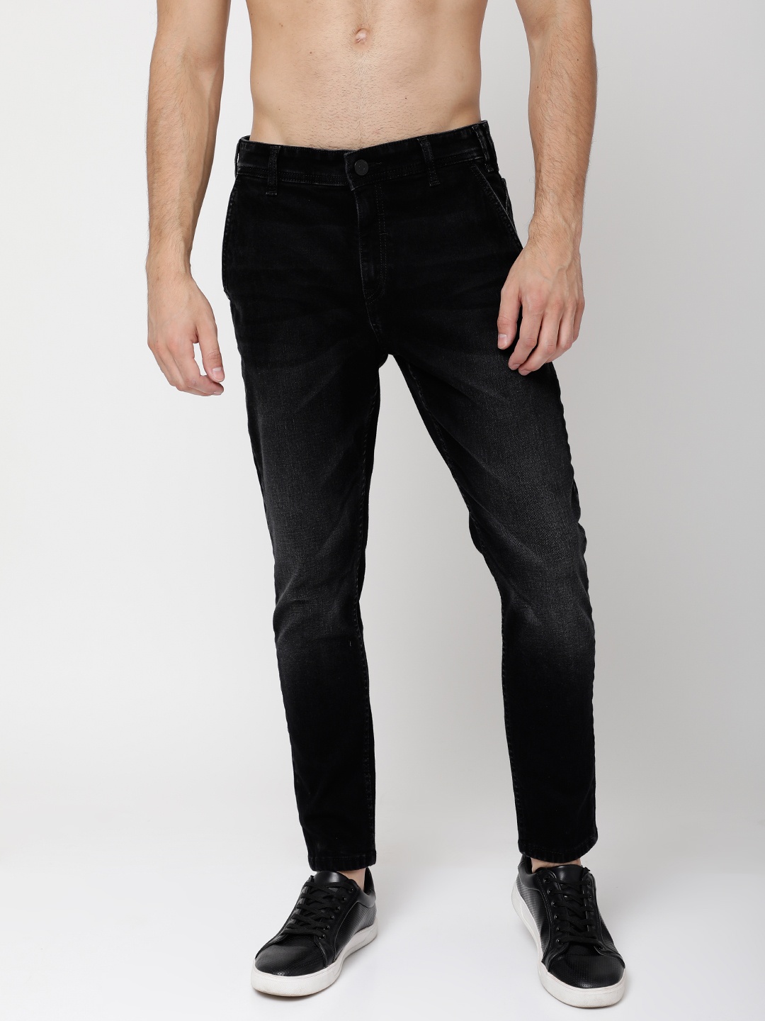 

LOCOMOTIVE Men Black Slim Fit Mid-Rise Clean Look Stretchable Jeans