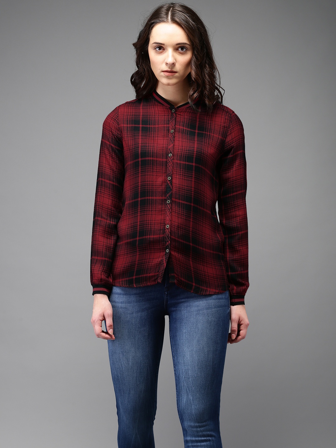 

Flying Machine Women Red & Black Regular Fit Checked Casual Shirt