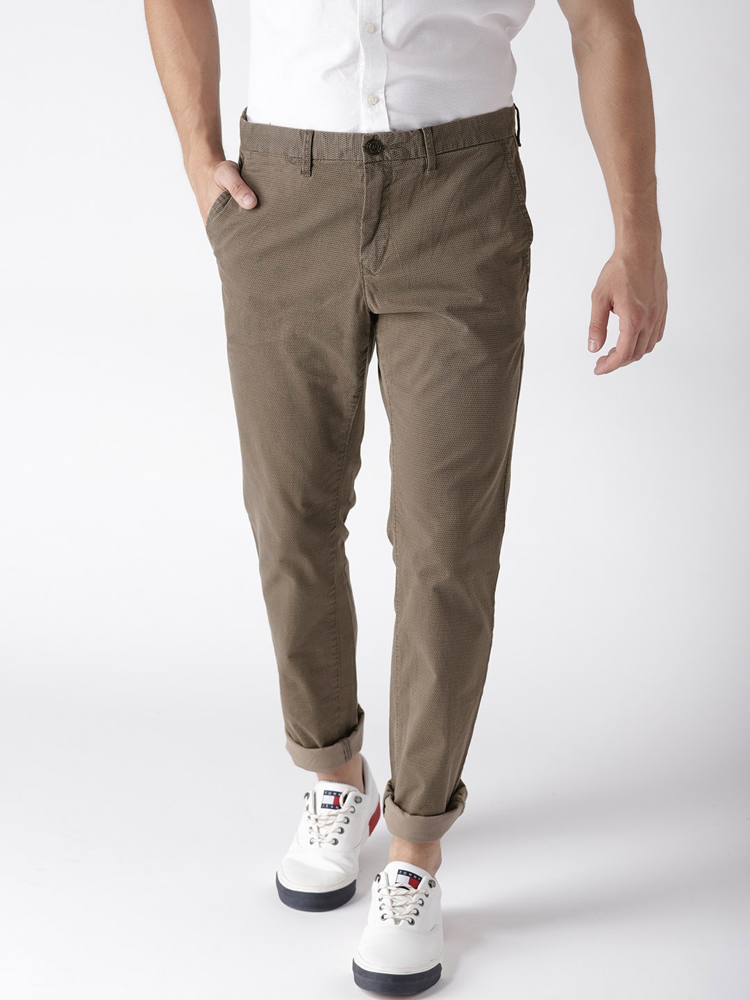 

Tommy Hilfiger Men Brown Regular Fit Printed Chinos