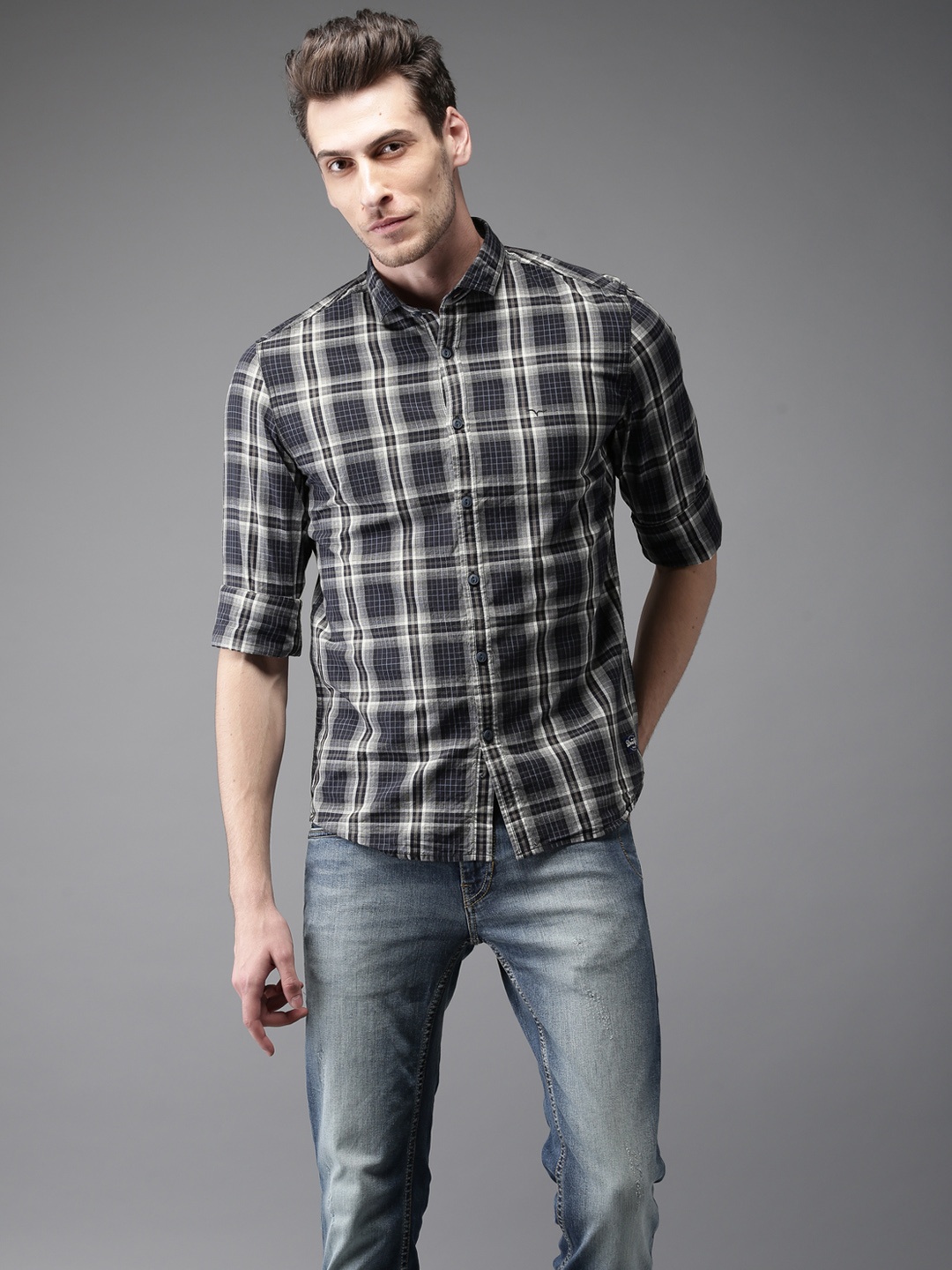 

Flying Machine Men Navy & Grey Regular Fit Checked Casual Shirt, Navy blue