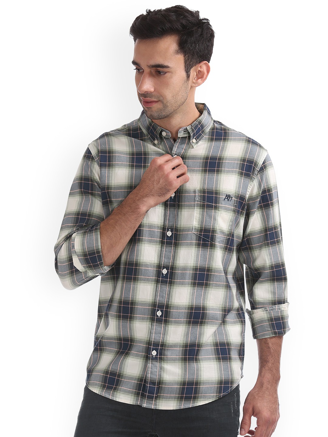 

Aeropostale Men Green & White Regular Fit Checked Casual Shirt