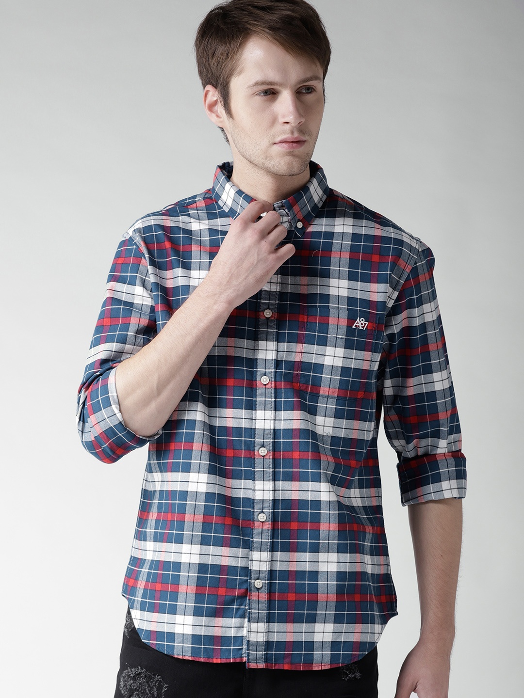 

Aeropostale Men Navy Blue & White Regular Fit Checked Casual Shirt